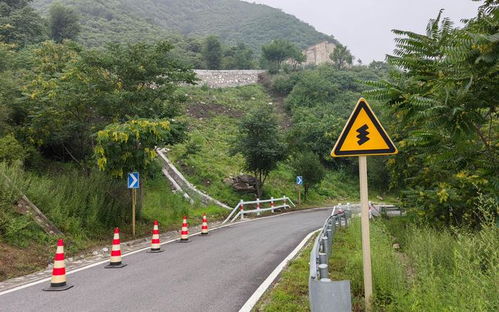 北京鄉(xiāng)村公路已達(dá)12853公里,道路交通設(shè)施安全水平持續(xù)提升